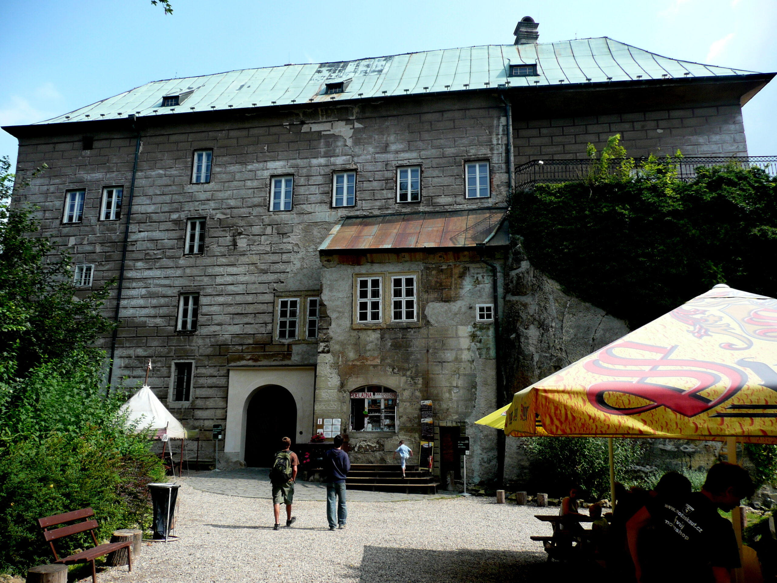 Hrad Houska: brána do pekla, nebo pozdější legenda?