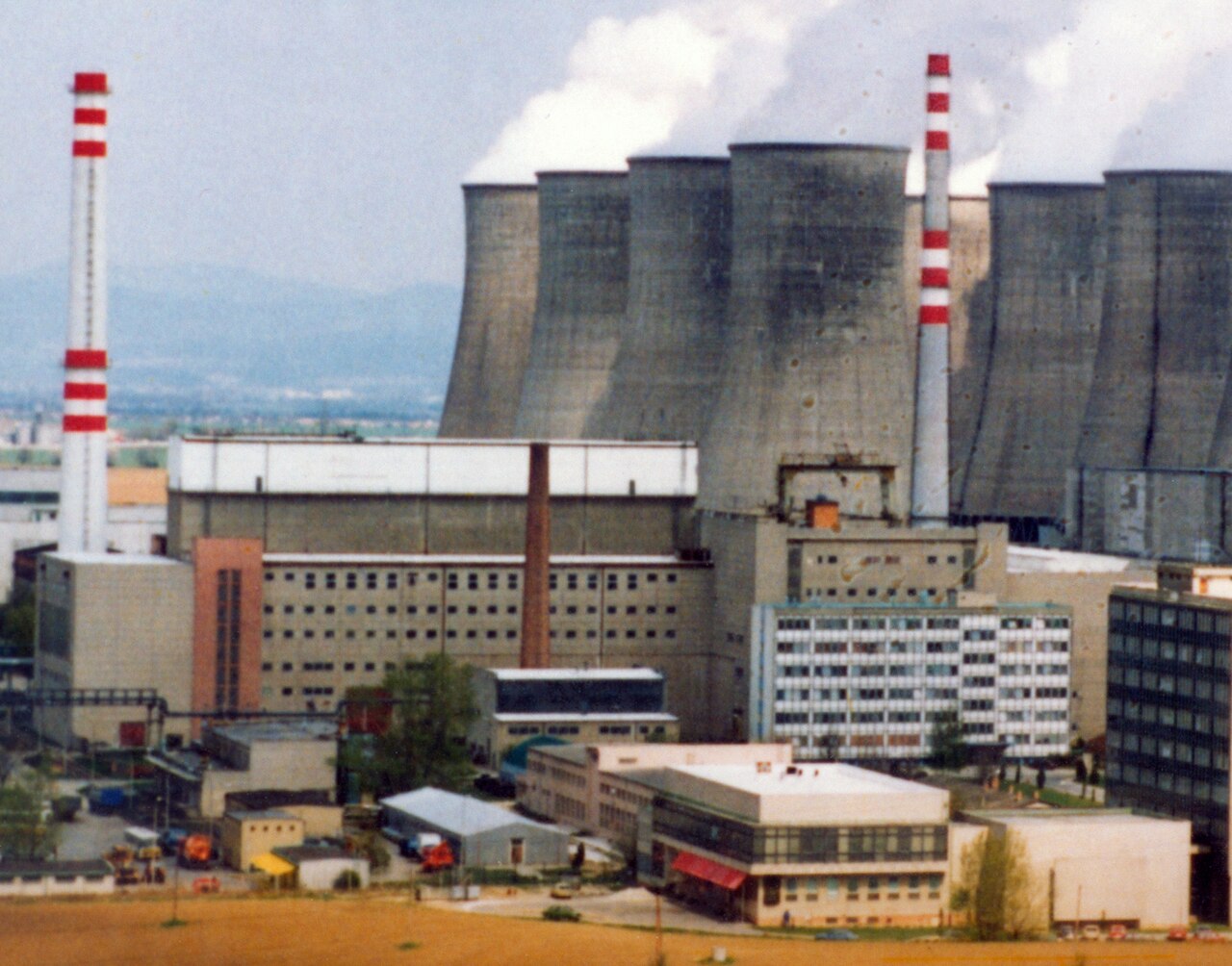 Jaslovské Bohunice A1 1976: unikající oxid uhličitý, dvě oběti a první vážná nehoda elektrárny