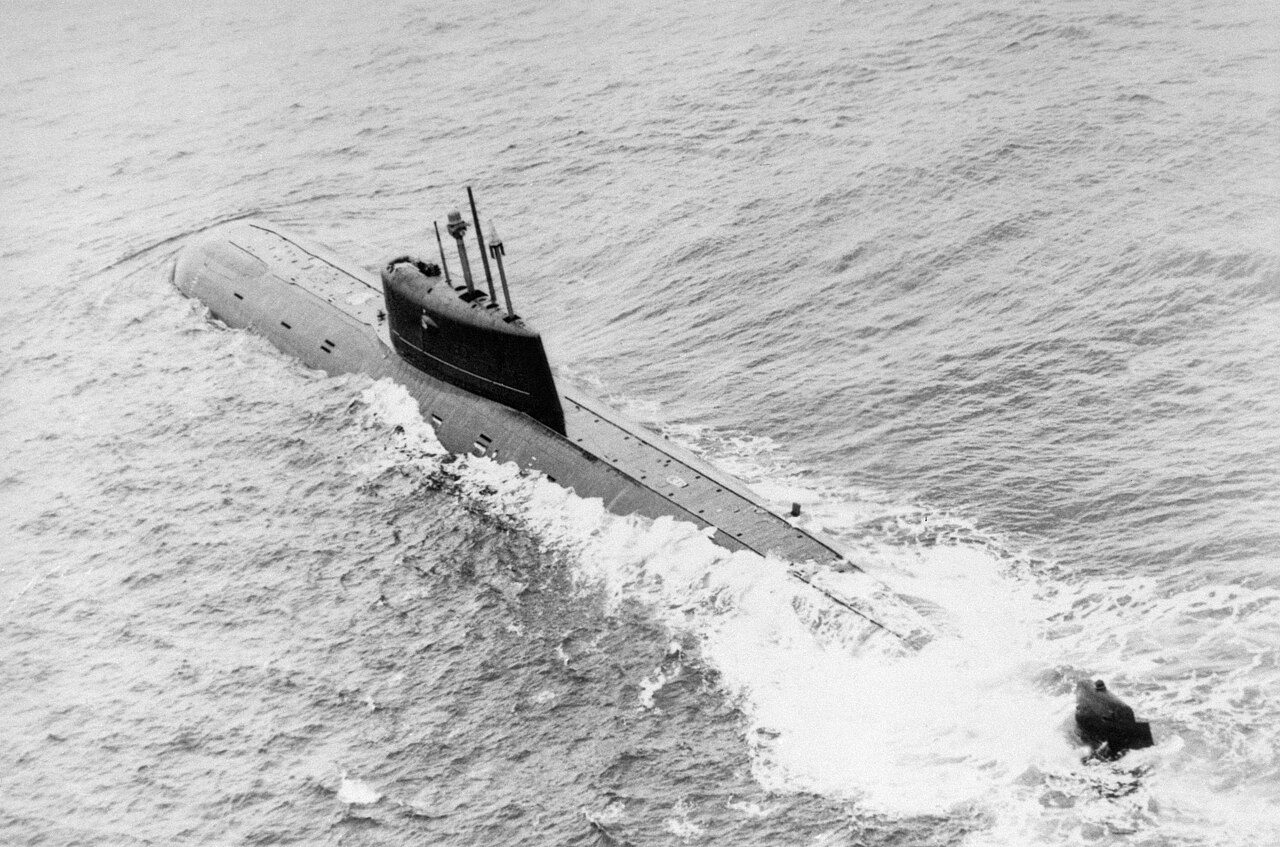 K-278 Komsomolec 1989: požár, potopení a jaderné torpédo na dně Norského moře