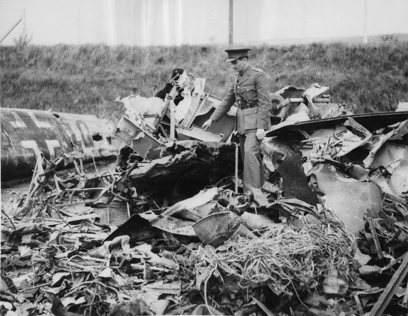 Rudolf Hess 1941: záhadný sólový let do Skotska, nejasné motivy a desetiletí spekulací