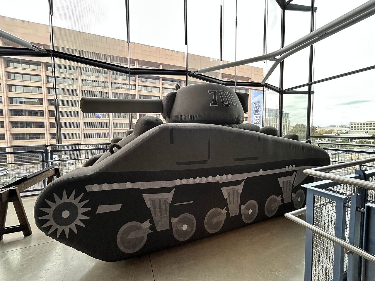 Ghost Army: americká jednotka klamu s maketami tanků, zvukovými efekty a falešným rádiovým provozem