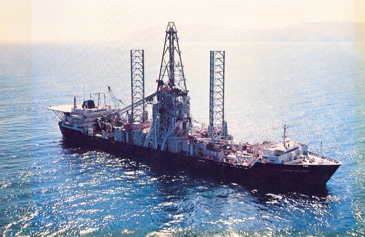 Project Azorian: tajná loď Hughes Glomar Explorer a pokus CIA vyzvednout sovětskou ponorku K-129