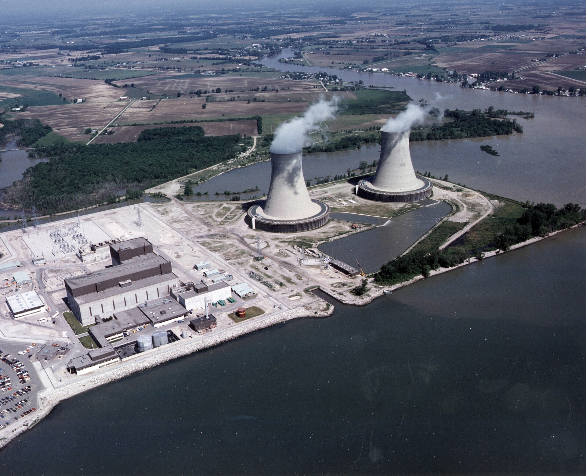 Fermi 1 roku 1966: uvolněný kus zirkonia, omezené chlazení a částečné roztavení rychlého reaktoru