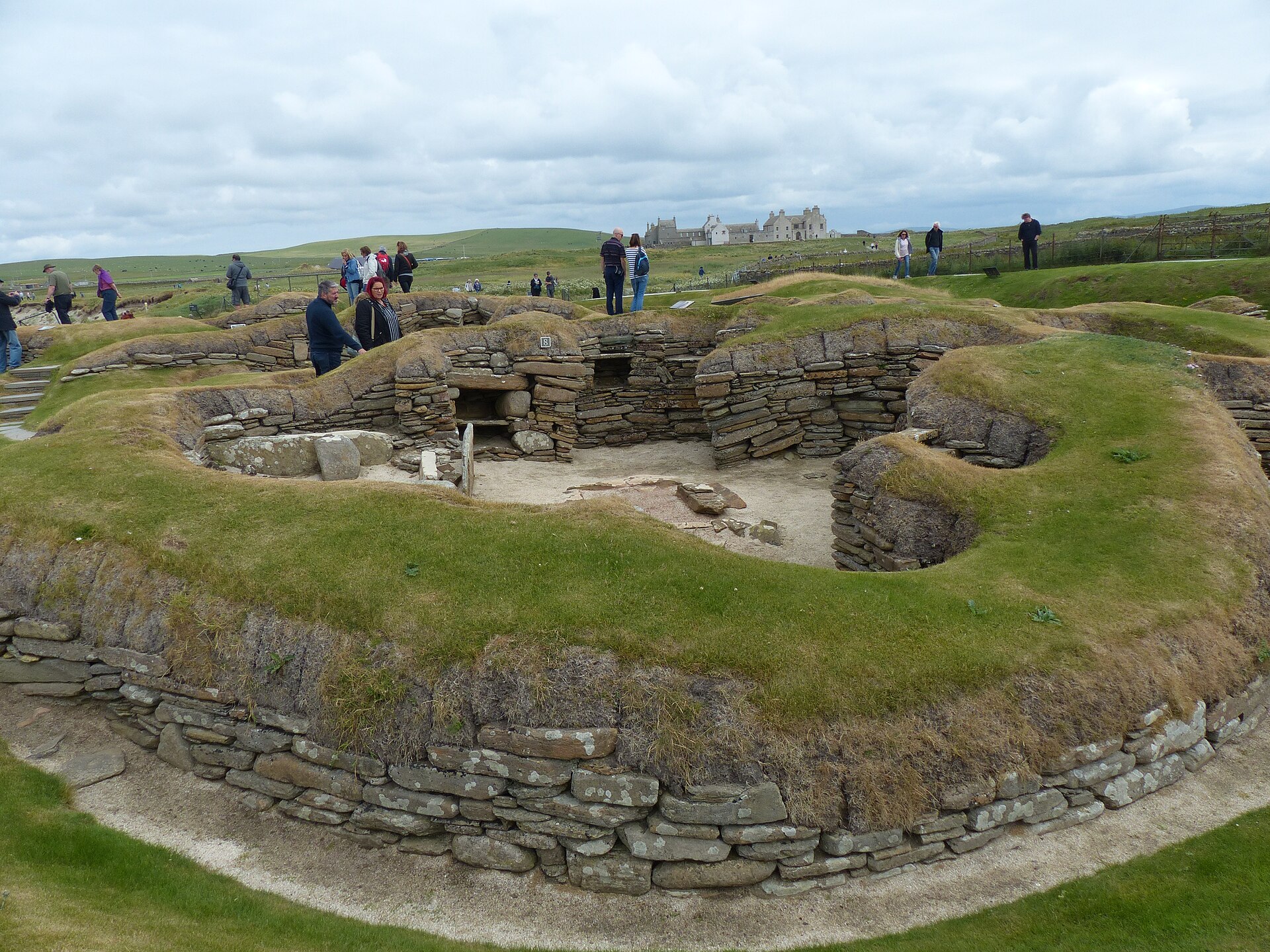 Skara Brae: kamenná vesnice pod písečnými dunami a náhlé ukončení jejího osídlení