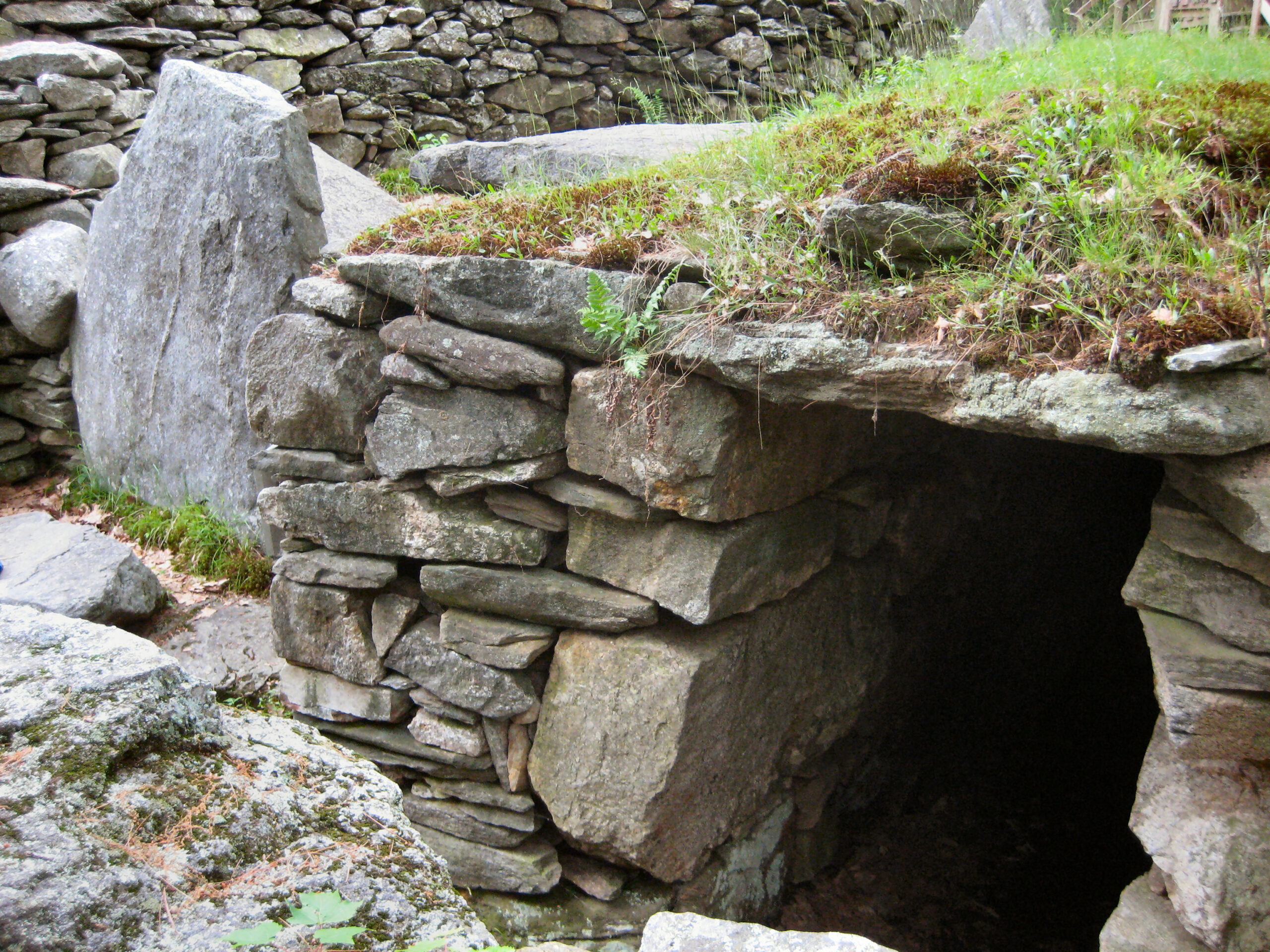 America’s Stonehenge: původ kamenného komplexu v New Hampshire