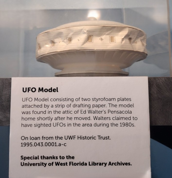 Gulf Breeze 1987: fotografie UFO, svědectví a obvinění z podvodu